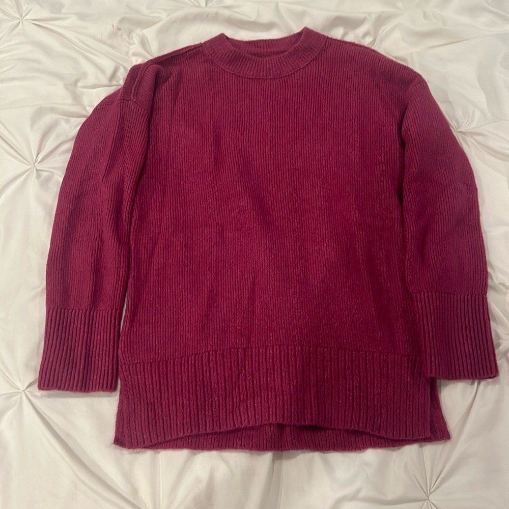 Abercrombie & Fitch Burgundy Sweater
